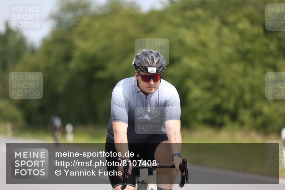 22.06.2025 - Viking Triathlon Yannick Fuchs http://msf.ph/oto/8107408 22.06.2025 12:12:16 Radfahren 303 meine-sportfotos.de