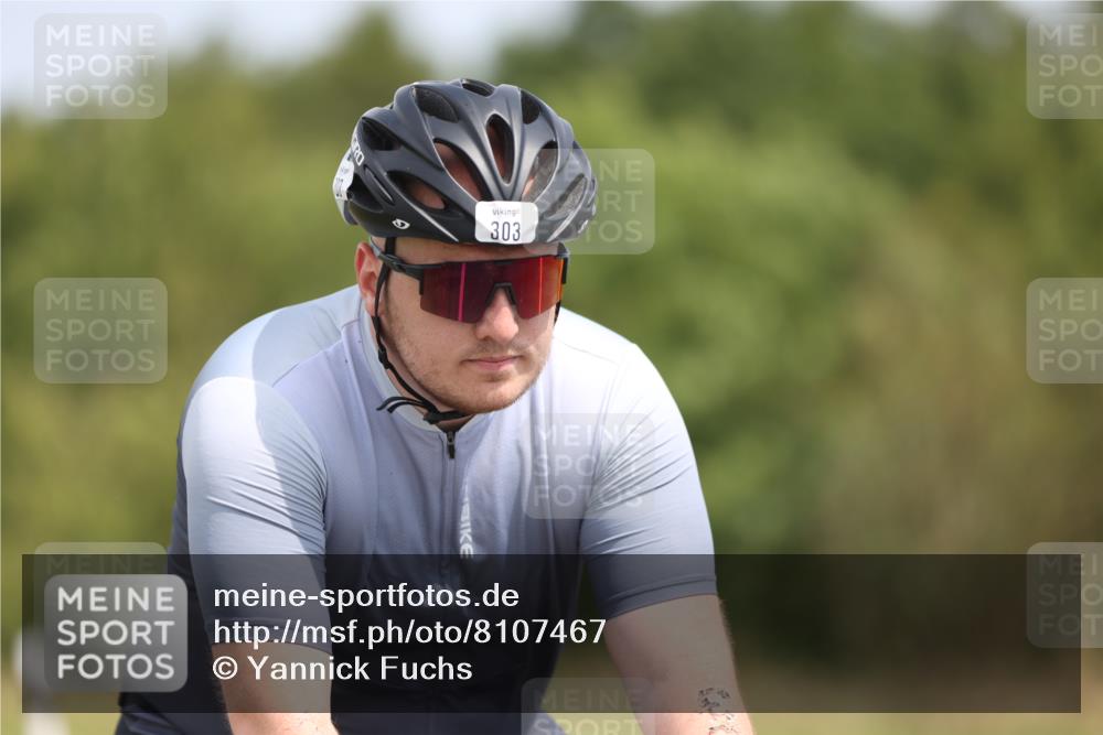 22.06.2025 - Viking Triathlon Yannick Fuchs http://msf.ph/oto/8107467 22.06.2025 12:12:17 Radfahren 303 meine-sportfotos.de