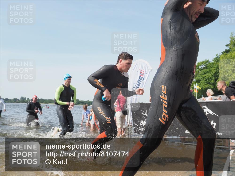22.06.2025 - Viking Triathlon KatJ http://msf.ph/oto/8107474 22.06.2025 10:37:41 Schwimmen 21, 141, 163, 177, 187, 245, 396, 411, 433, 456, 506, 614, 619, 639, 645 meine-sportfotos.de
