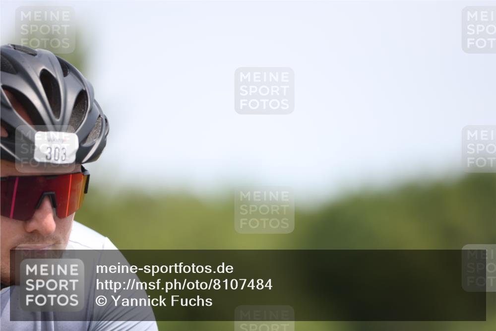 22.06.2025 - Viking Triathlon Yannick Fuchs http://msf.ph/oto/8107484 22.06.2025 12:12:17 Radfahren 303 meine-sportfotos.de