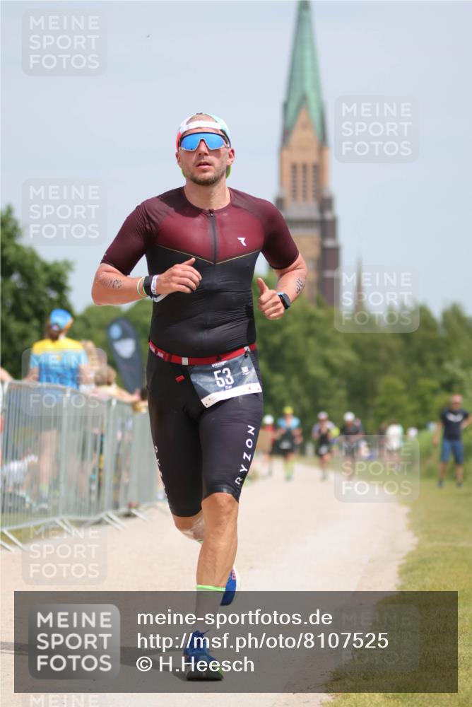 22.06.2025 - Viking Triathlon H.Heesch http://msf.ph/oto/8107525 22.06.2025 14:21:17 Laufen 10, 53 meine-sportfotos.de