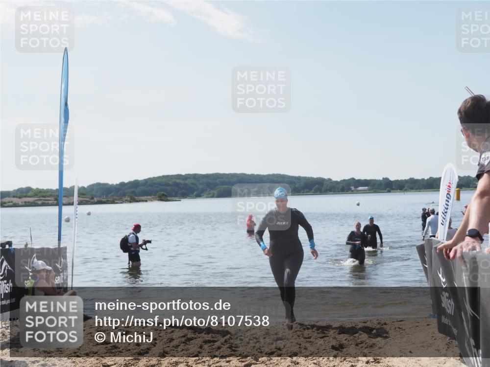 22.06.2025 - Viking Triathlon MichiJ http://msf.ph/oto/8107538 22.06.2025 10:53:25 Schwimmen 201, 241, 319 meine-sportfotos.de