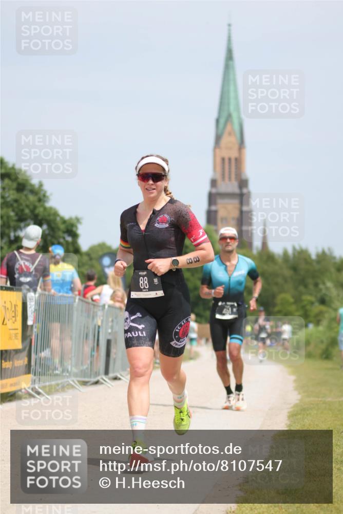 22.06.2025 - Viking Triathlon H.Heesch http://msf.ph/oto/8107547 22.06.2025 14:21:45 Laufen 88, 451 meine-sportfotos.de