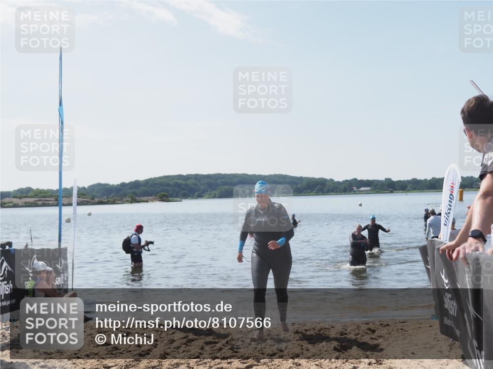 22.06.2025 - Viking Triathlon MichiJ http://msf.ph/oto/8107566 22.06.2025 10:53:25 Schwimmen 201, 241, 319 meine-sportfotos.de