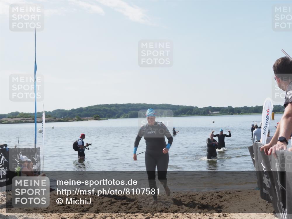 22.06.2025 - Viking Triathlon MichiJ http://msf.ph/oto/8107581 22.06.2025 10:53:26 Schwimmen 201, 241, 319 meine-sportfotos.de