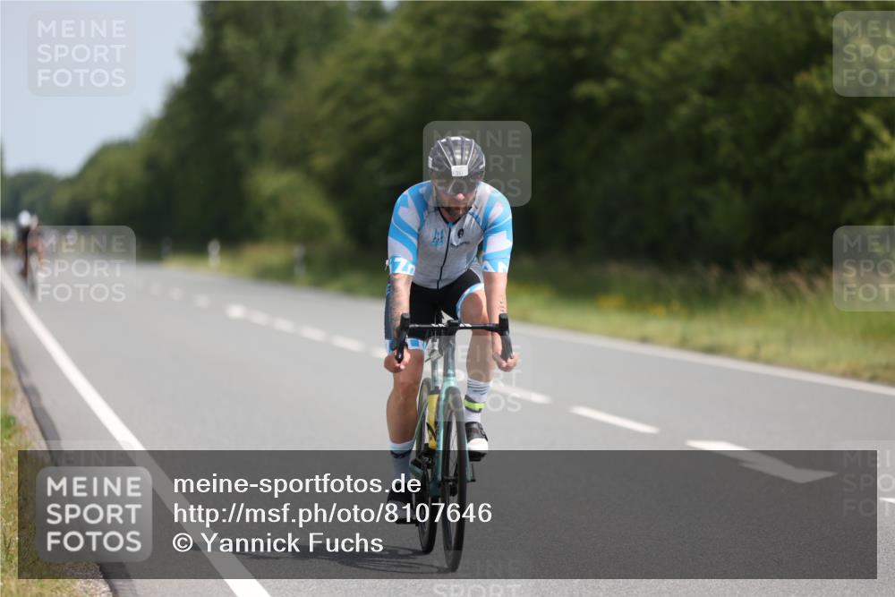 22.06.2025 - Viking Triathlon Yannick Fuchs http://msf.ph/oto/8107646 22.06.2025 11:31:30 Radfahren 54, 188, 245, 361, 440 meine-sportfotos.de