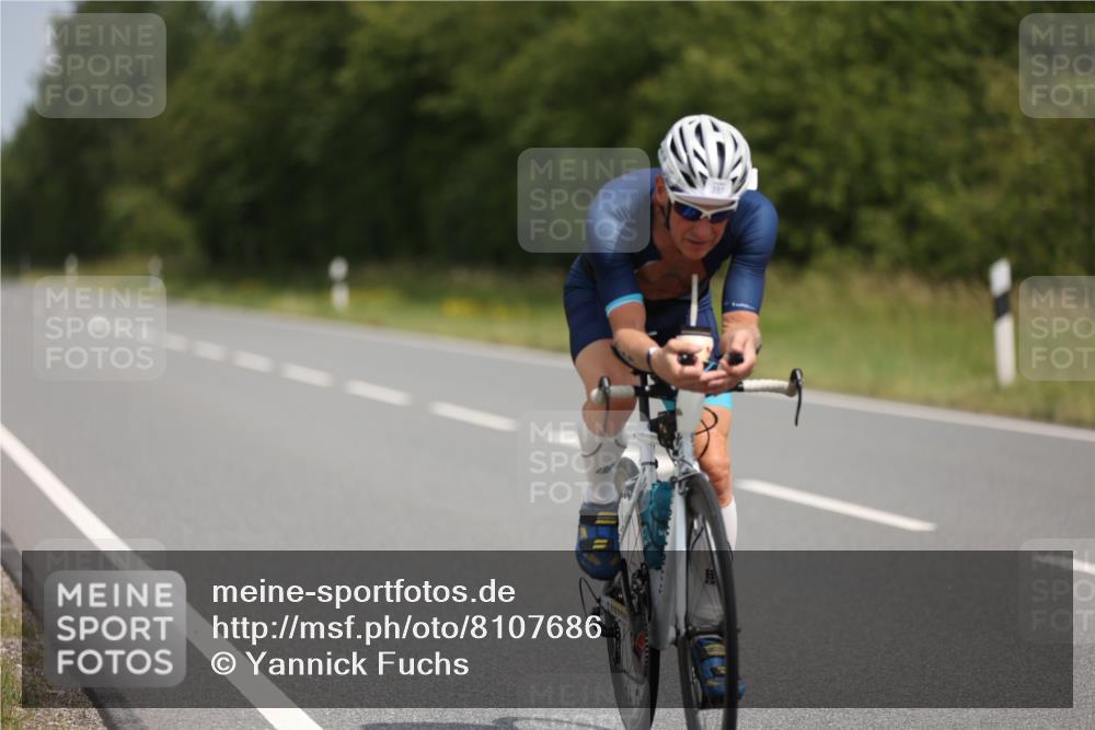 22.06.2025 - Viking Triathlon Yannick Fuchs http://msf.ph/oto/8107686 22.06.2025 12:12:37 Radfahren 61, 394, 397, 477 meine-sportfotos.de