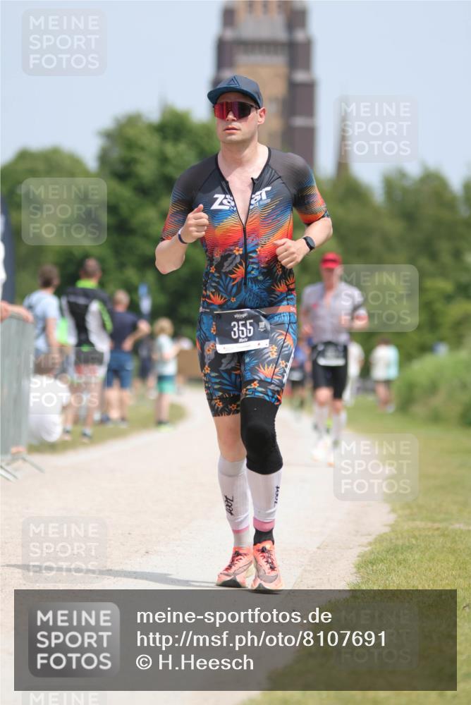 22.06.2025 - Viking Triathlon H.Heesch http://msf.ph/oto/8107691 22.06.2025 14:22:34 Laufen 355 meine-sportfotos.de