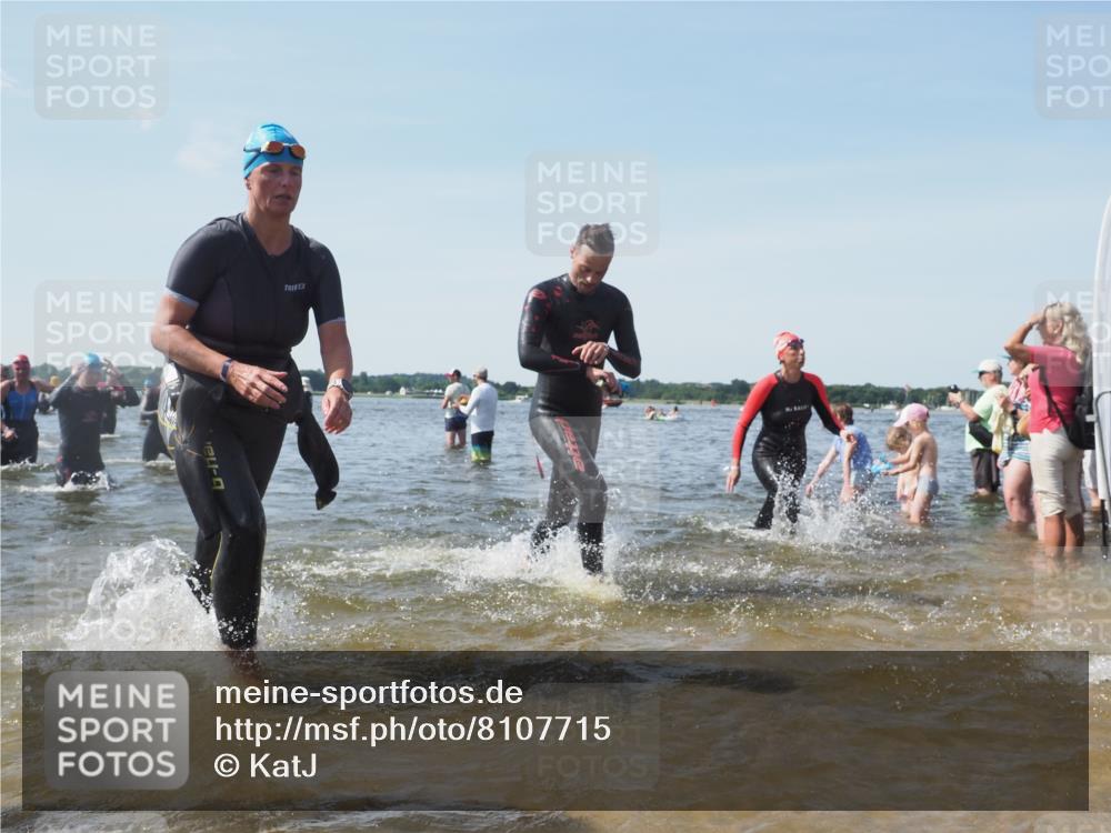 22.06.2025 - Viking Triathlon KatJ http://msf.ph/oto/8107715 22.06.2025 10:37:46 Schwimmen 163, 177, 245, 335, 396, 411, 433, 506, 614, 619, 639, 645 meine-sportfotos.de