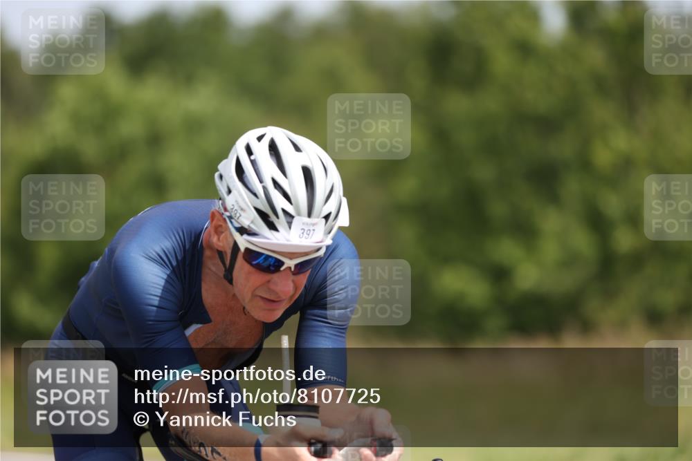 22.06.2025 - Viking Triathlon Yannick Fuchs http://msf.ph/oto/8107725 22.06.2025 12:12:37 Radfahren 61, 394, 397, 477 meine-sportfotos.de