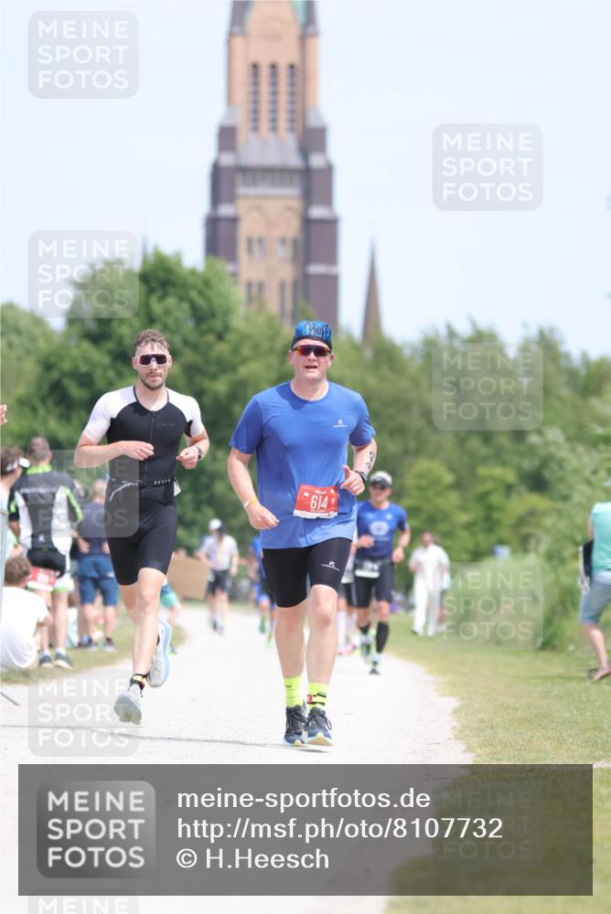 22.06.2025 - Viking Triathlon H.Heesch http://msf.ph/oto/8107732 22.06.2025 14:22:46 Laufen 233, 462, 614 meine-sportfotos.de
