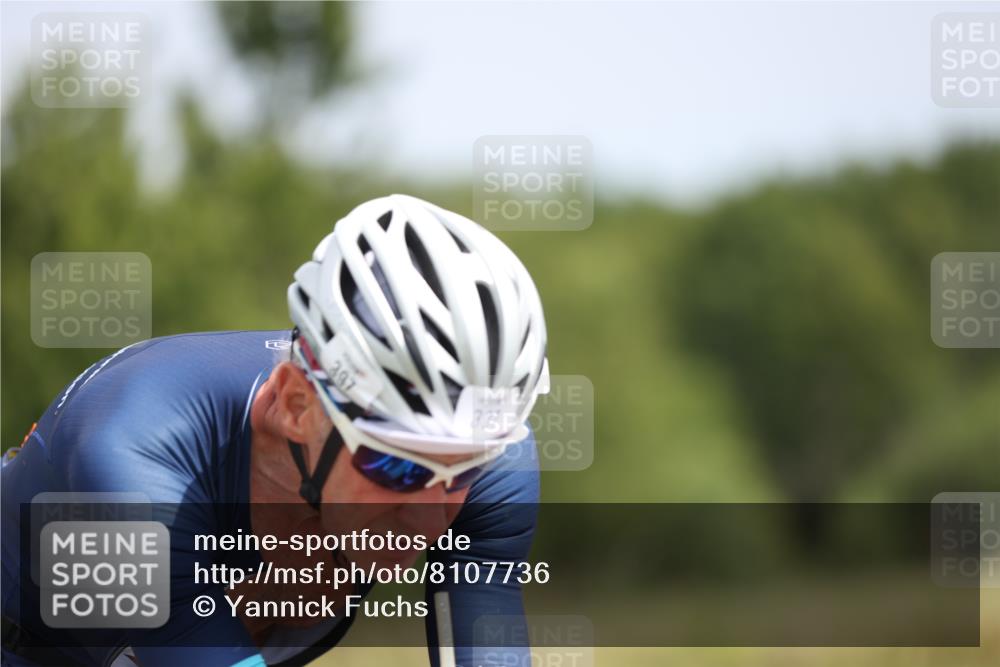 22.06.2025 - Viking Triathlon Yannick Fuchs http://msf.ph/oto/8107736 22.06.2025 12:12:38 Radfahren 61, 93, 394, 397, 477 meine-sportfotos.de