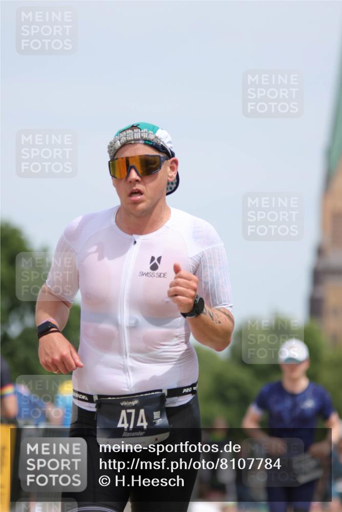22.06.2025 - Viking Triathlon H.Heesch http://msf.ph/oto/8107784 22.06.2025 14:23:01 Laufen 214, 318, 328, 347, 474, 517 meine-sportfotos.de