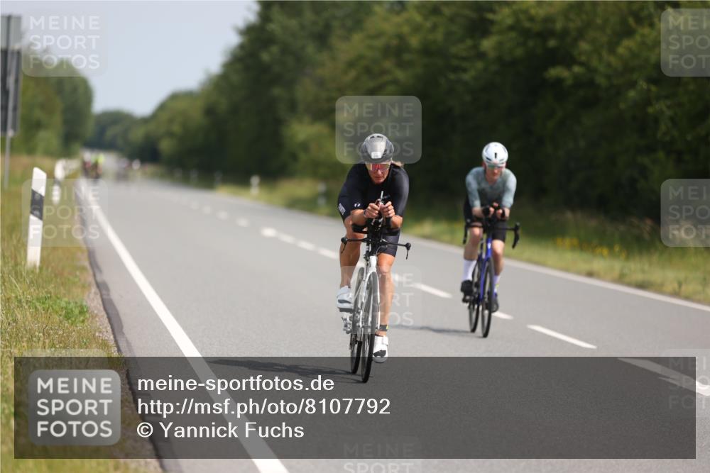22.06.2025 - Viking Triathlon Yannick Fuchs http://msf.ph/oto/8107792 22.06.2025 11:31:38 Radfahren 188, 245, 624 meine-sportfotos.de