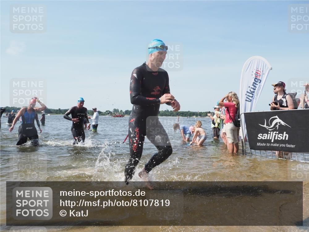 22.06.2025 - Viking Triathlon KatJ http://msf.ph/oto/8107819 22.06.2025 10:37:51 Schwimmen 146, 335, 396, 411, 433, 506, 619, 645 meine-sportfotos.de