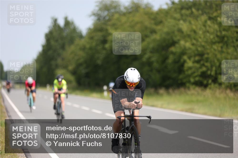 22.06.2025 - Viking Triathlon Yannick Fuchs http://msf.ph/oto/8107830 22.06.2025 12:12:47 Radfahren 93, 287, 473, 659 meine-sportfotos.de