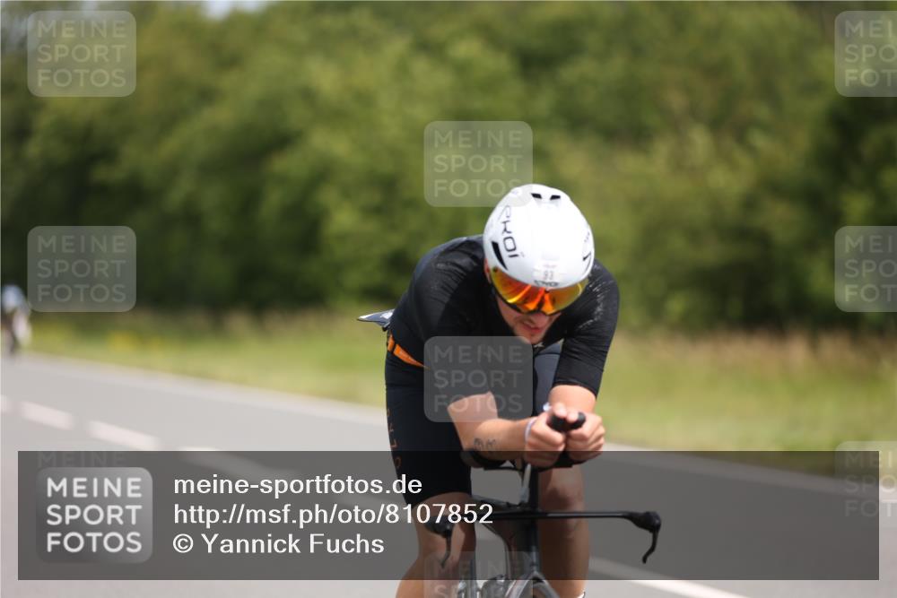 22.06.2025 - Viking Triathlon Yannick Fuchs http://msf.ph/oto/8107852 22.06.2025 12:12:48 Radfahren 93, 287, 473, 659 meine-sportfotos.de