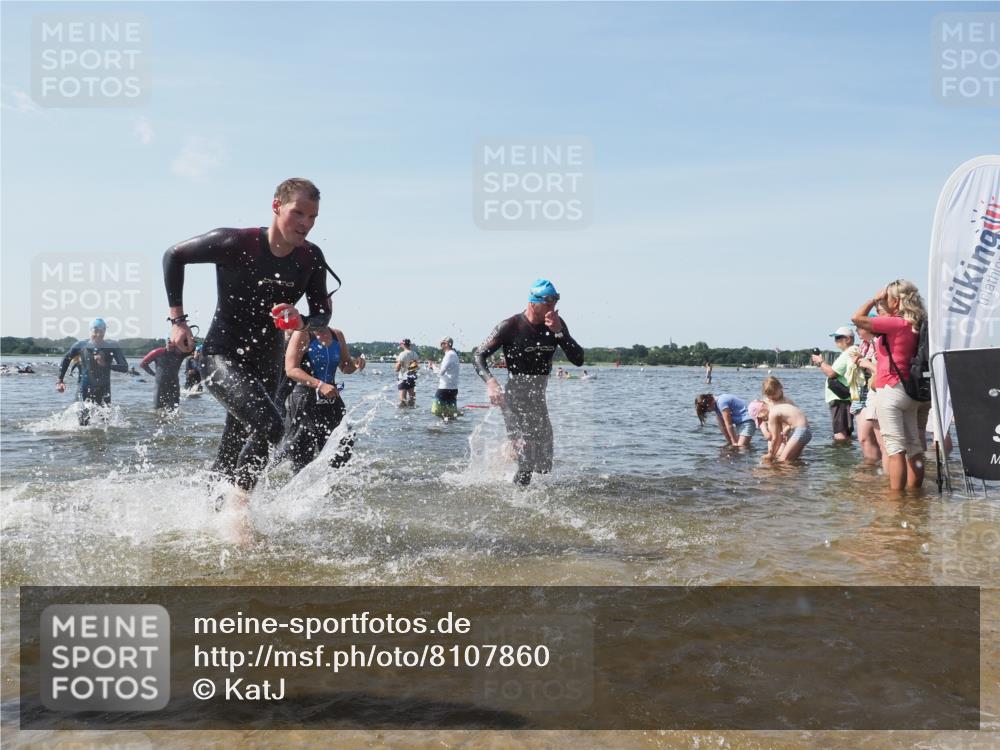 22.06.2025 - Viking Triathlon KatJ http://msf.ph/oto/8107860 22.06.2025 10:37:52 Schwimmen 146, 335, 396, 411, 433, 506, 619, 645 meine-sportfotos.de