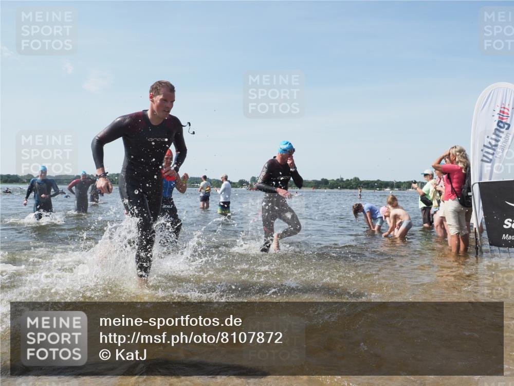 22.06.2025 - Viking Triathlon KatJ http://msf.ph/oto/8107872 22.06.2025 10:37:52 Schwimmen 146, 335, 396, 411, 433, 506, 619, 645 meine-sportfotos.de