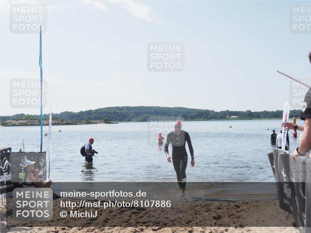 22.06.2025 - Viking Triathlon MichiJ http://msf.ph/oto/8107886 22.06.2025 10:53:58 Schwimmen 634 meine-sportfotos.de