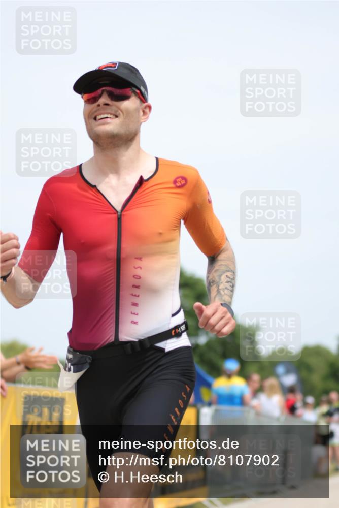 22.06.2025 - Viking Triathlon H.Heesch http://msf.ph/oto/8107902 22.06.2025 14:23:39 Laufen 33 meine-sportfotos.de