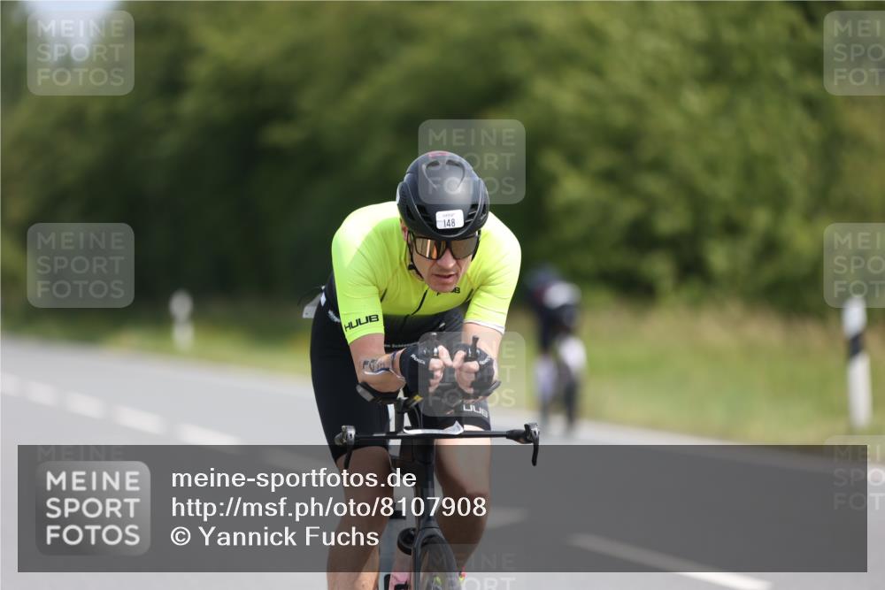 22.06.2025 - Viking Triathlon Yannick Fuchs http://msf.ph/oto/8107908 22.06.2025 11:31:58 Radfahren 13, 148, 173, 189, 191, 340, 341, 444, 458 meine-sportfotos.de