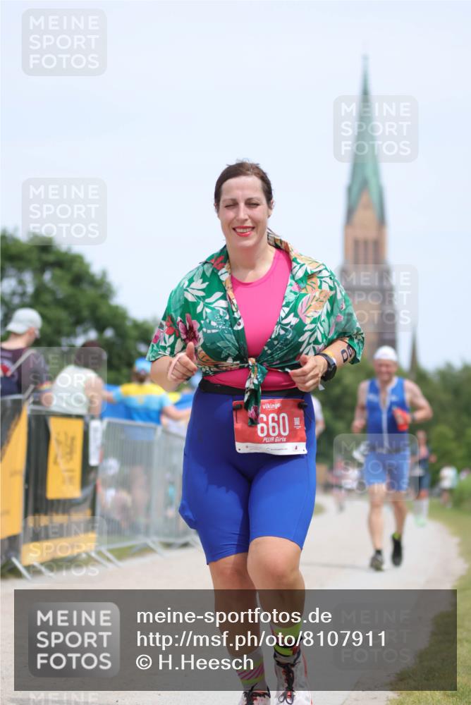 22.06.2025 - Viking Triathlon H.Heesch http://msf.ph/oto/8107911 22.06.2025 14:23:58 Laufen 109, 254, 660 meine-sportfotos.de