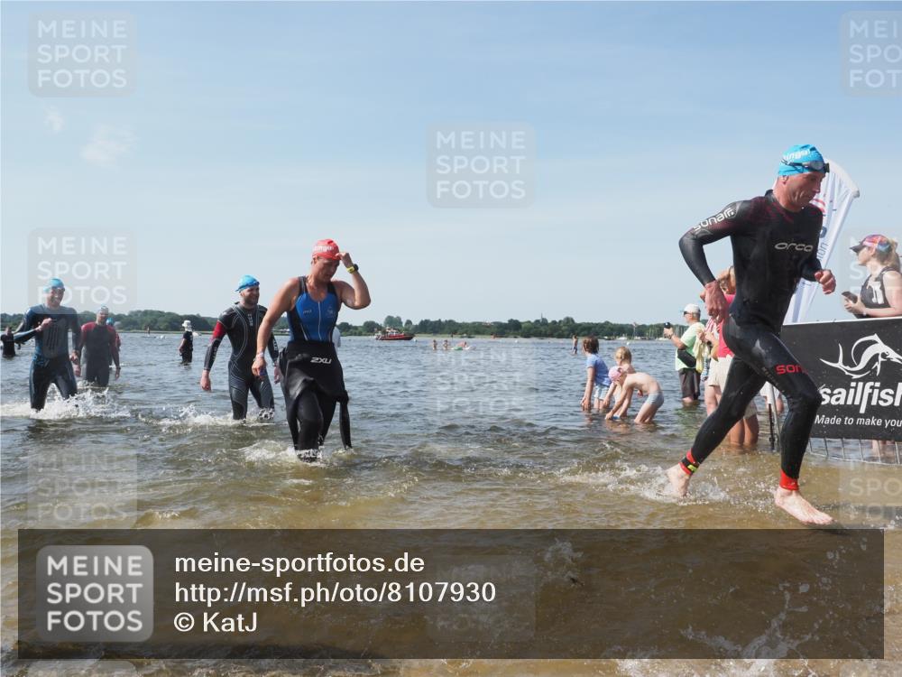 22.06.2025 - Viking Triathlon KatJ http://msf.ph/oto/8107930 22.06.2025 10:37:53 Schwimmen 146, 335, 396, 411, 433, 506, 619, 645 meine-sportfotos.de