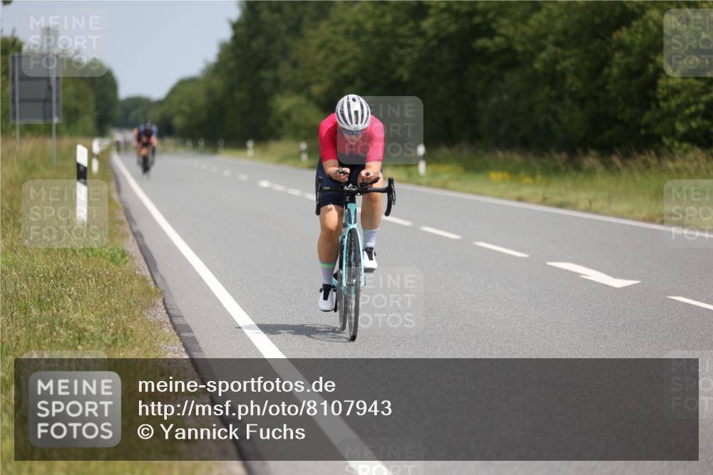 22.06.2025 - Viking Triathlon Yannick Fuchs http://msf.ph/oto/8107943 22.06.2025 12:12:51 Radfahren 78, 93, 287, 337, 473, 659 meine-sportfotos.de