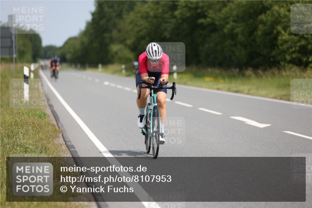 22.06.2025 - Viking Triathlon Yannick Fuchs http://msf.ph/oto/8107953 22.06.2025 12:12:51 Radfahren 78, 93, 287, 337, 473, 659 meine-sportfotos.de