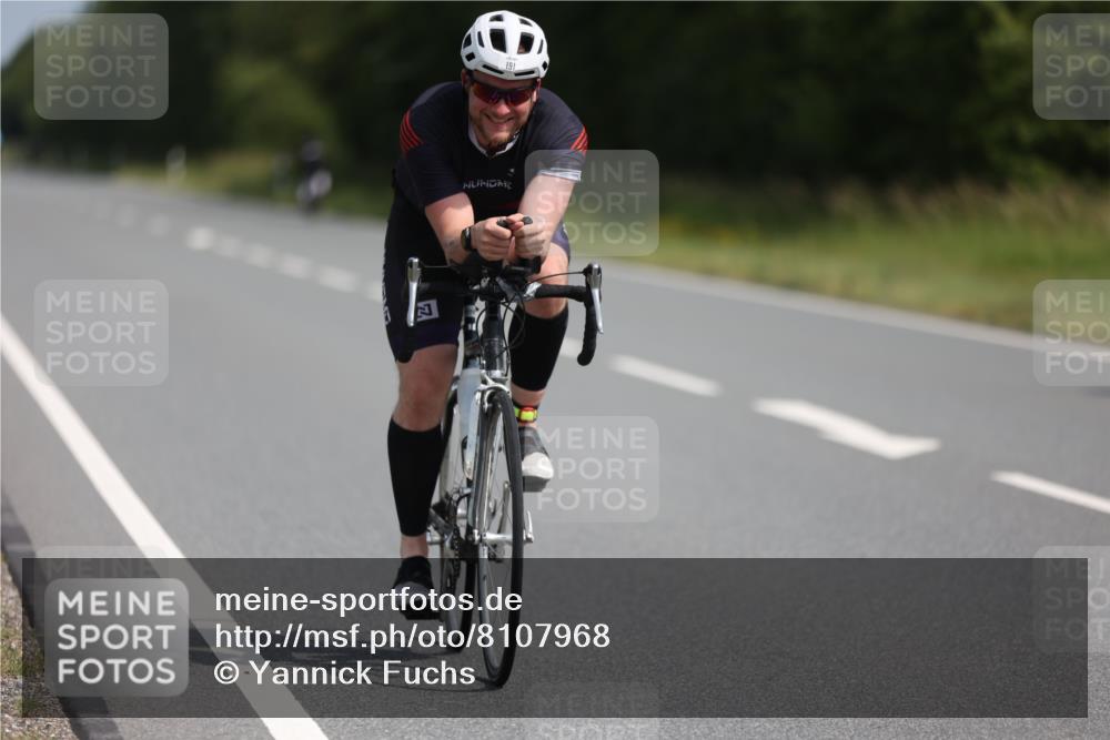 22.06.2025 - Viking Triathlon Yannick Fuchs http://msf.ph/oto/8107968 22.06.2025 11:32:04 Radfahren 13, 173, 181, 189, 191, 340, 444, 458 meine-sportfotos.de