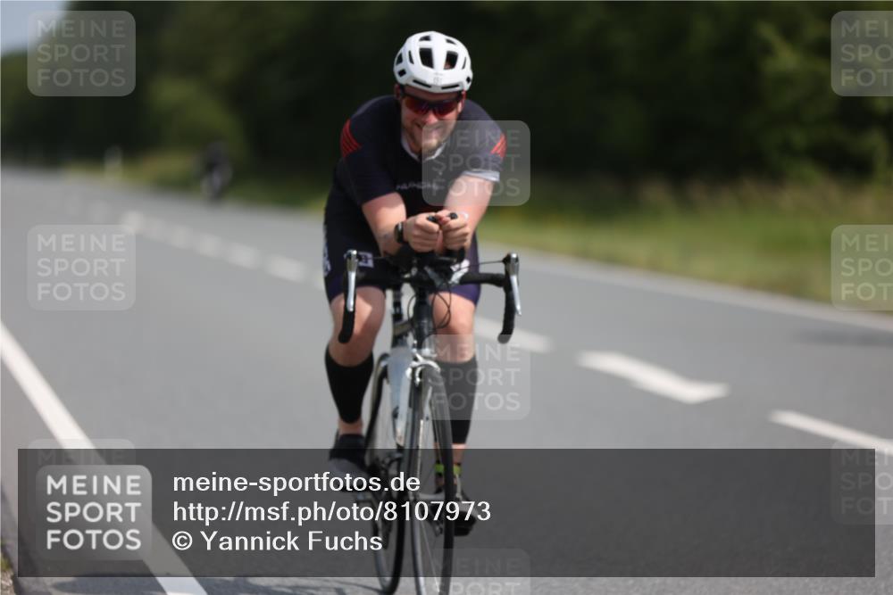 22.06.2025 - Viking Triathlon Yannick Fuchs http://msf.ph/oto/8107973 22.06.2025 11:32:04 Radfahren 13, 173, 181, 189, 191, 340, 444, 458 meine-sportfotos.de
