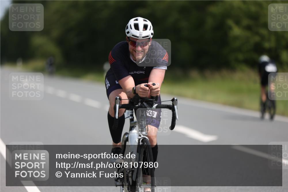 22.06.2025 - Viking Triathlon Yannick Fuchs http://msf.ph/oto/8107980 22.06.2025 11:32:04 Radfahren 13, 173, 181, 189, 191, 340, 444, 458 meine-sportfotos.de