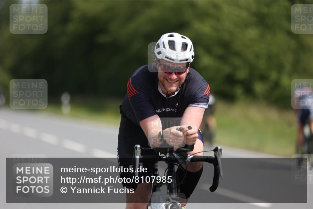 22.06.2025 - Viking Triathlon Yannick Fuchs http://msf.ph/oto/8107985 22.06.2025 11:32:04 Radfahren 13, 173, 181, 189, 191, 340, 444, 458 meine-sportfotos.de