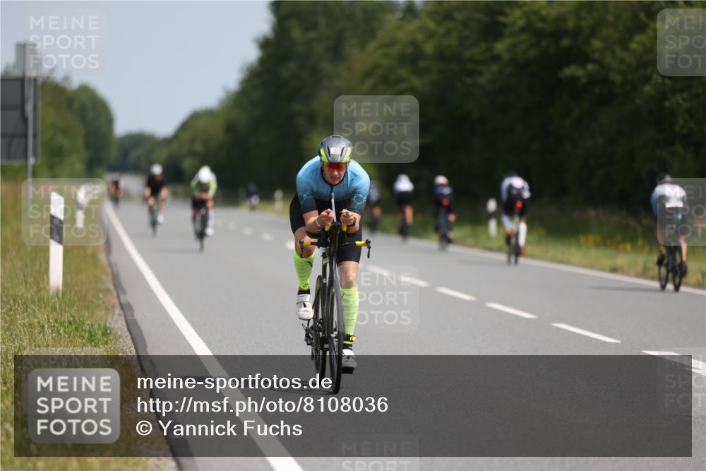 22.06.2025 - Viking Triathlon Yannick Fuchs http://msf.ph/oto/8108036 22.06.2025 11:32:10 Radfahren 181, 220, 238, 450 meine-sportfotos.de
