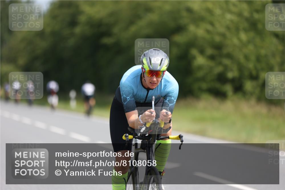 22.06.2025 - Viking Triathlon Yannick Fuchs http://msf.ph/oto/8108058 22.06.2025 11:32:12 Radfahren 181, 220, 238, 450 meine-sportfotos.de