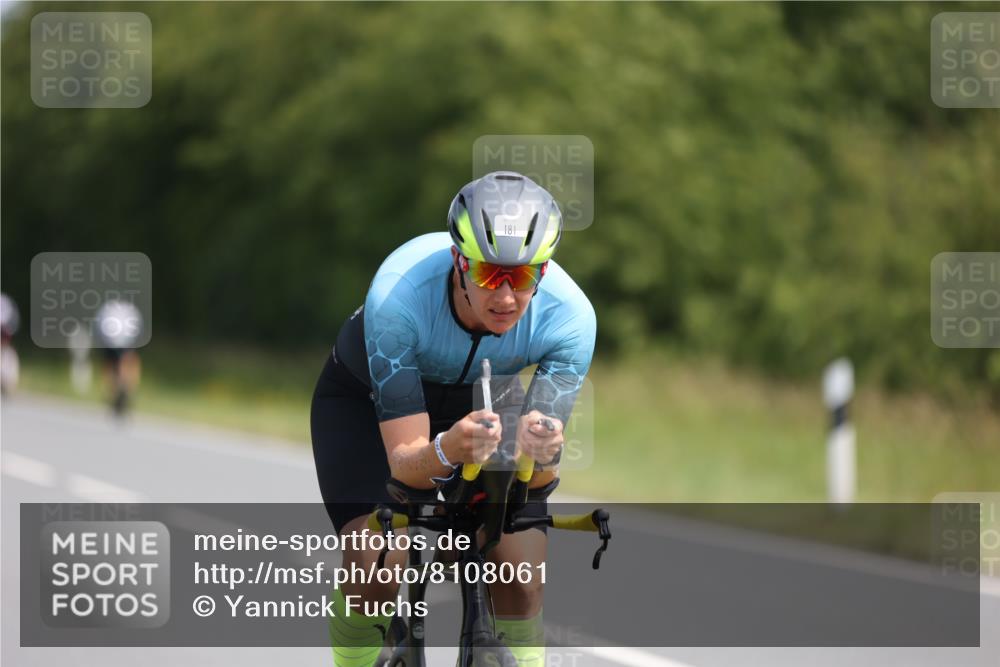 22.06.2025 - Viking Triathlon Yannick Fuchs http://msf.ph/oto/8108061 22.06.2025 11:32:12 Radfahren 181, 220, 238, 450 meine-sportfotos.de