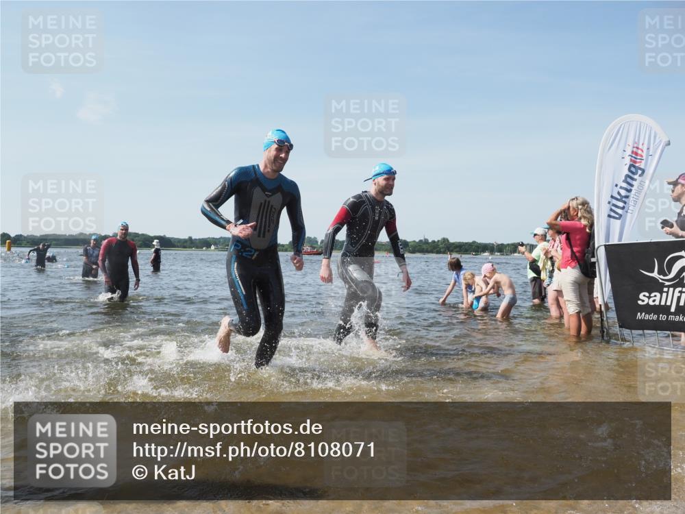 22.06.2025 - Viking Triathlon KatJ http://msf.ph/oto/8108071 22.06.2025 10:37:56 Schwimmen 146, 179, 335, 396, 411, 433, 619 meine-sportfotos.de
