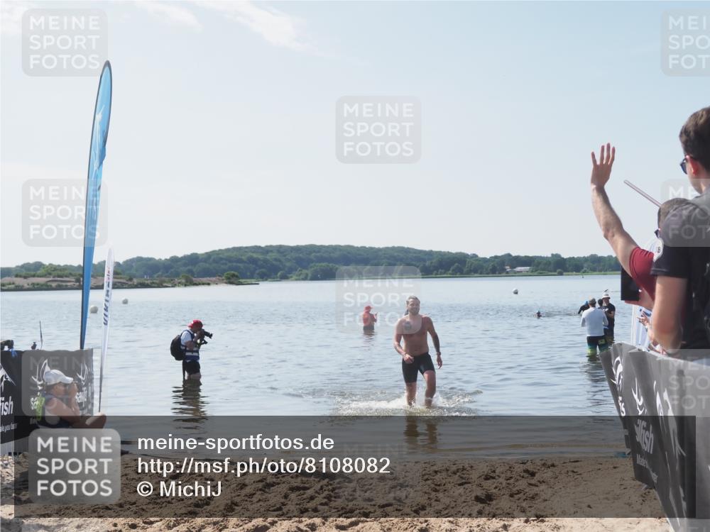 22.06.2025 - Viking Triathlon MichiJ http://msf.ph/oto/8108082 22.06.2025 10:54:55 Schwimmen 305 meine-sportfotos.de