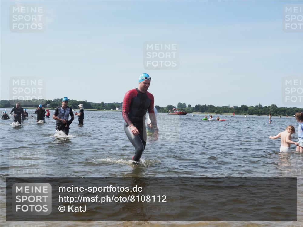 22.06.2025 - Viking Triathlon KatJ http://msf.ph/oto/8108112 22.06.2025 10:38:00 Schwimmen 146, 179, 191, 335 meine-sportfotos.de