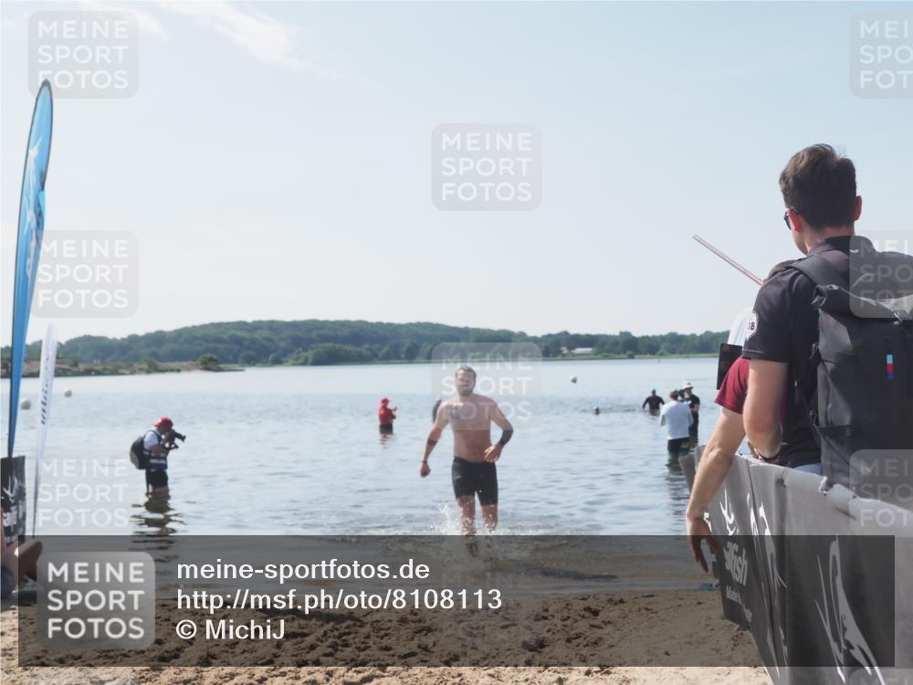 22.06.2025 - Viking Triathlon MichiJ http://msf.ph/oto/8108113 22.06.2025 10:54:57 Schwimmen 305 meine-sportfotos.de