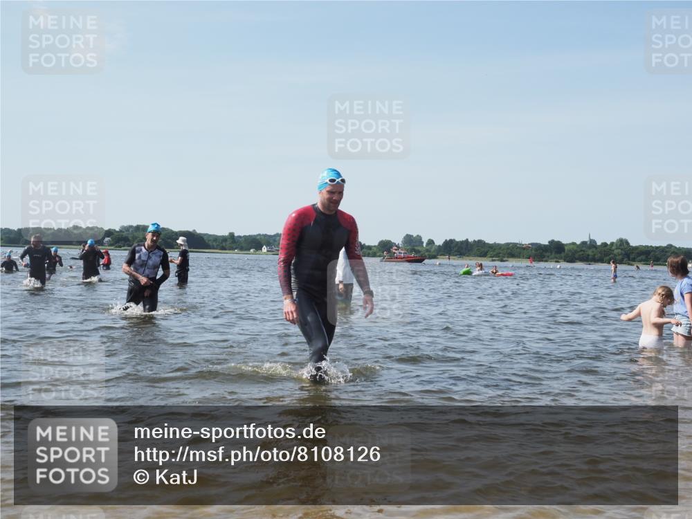 22.06.2025 - Viking Triathlon KatJ http://msf.ph/oto/8108126 22.06.2025 10:38:00 Schwimmen 146, 179, 191, 335 meine-sportfotos.de