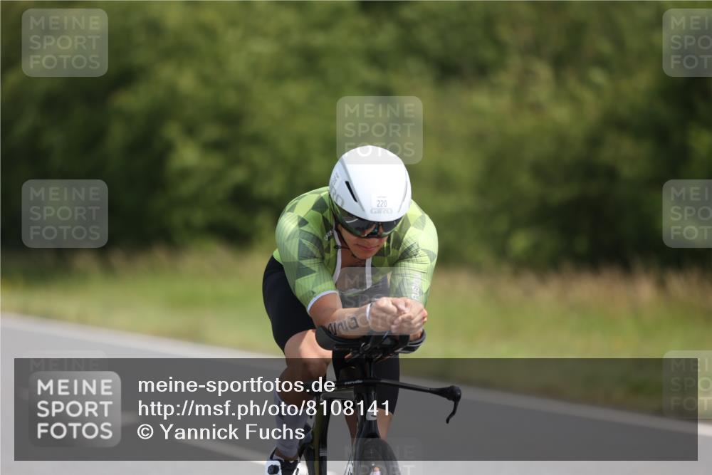 22.06.2025 - Viking Triathlon Yannick Fuchs http://msf.ph/oto/8108141 22.06.2025 11:32:17 Radfahren 220, 237, 238, 311, 450 meine-sportfotos.de