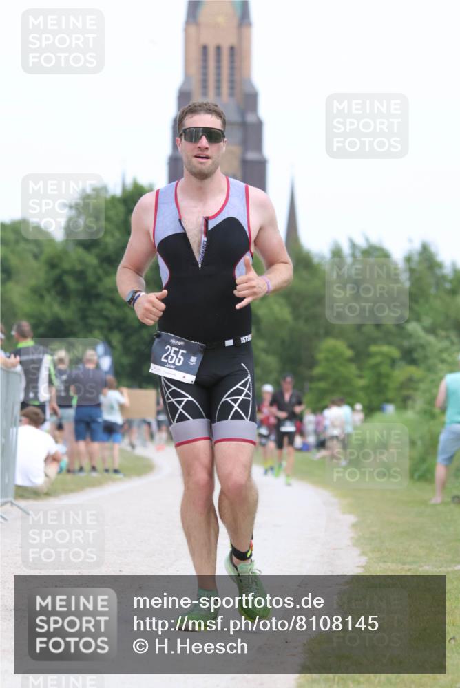 22.06.2025 - Viking Triathlon H.Heesch http://msf.ph/oto/8108145 22.06.2025 14:25:22 Laufen 255 meine-sportfotos.de