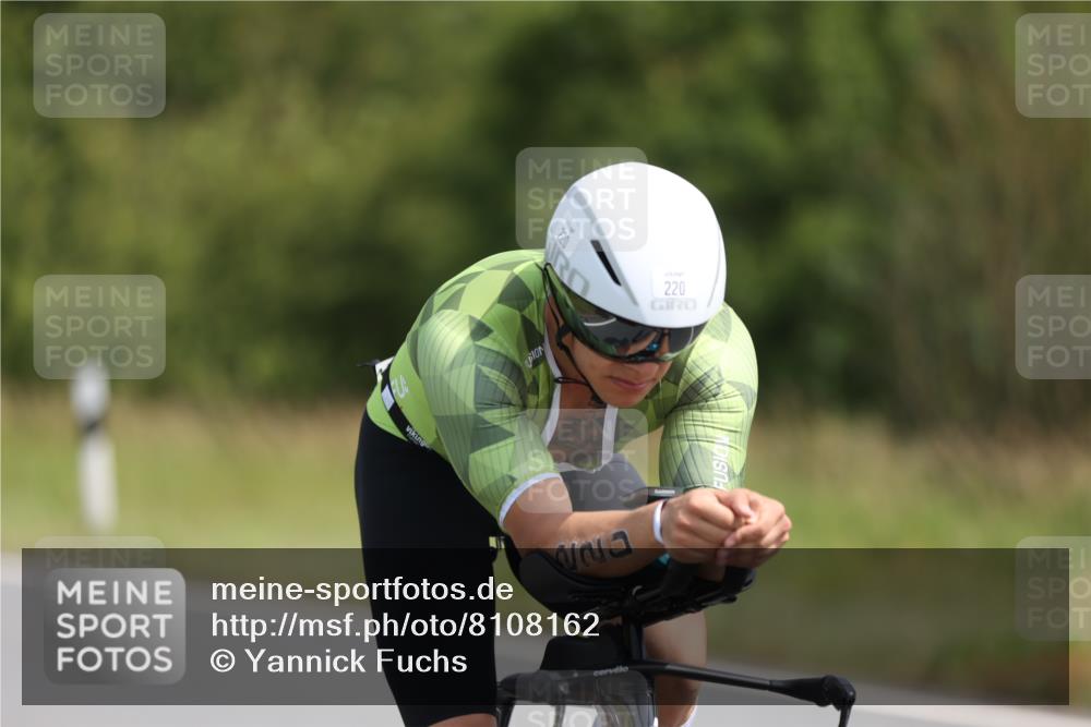 22.06.2025 - Viking Triathlon Yannick Fuchs http://msf.ph/oto/8108162 22.06.2025 11:32:17 Radfahren 220, 237, 238, 311, 450 meine-sportfotos.de
