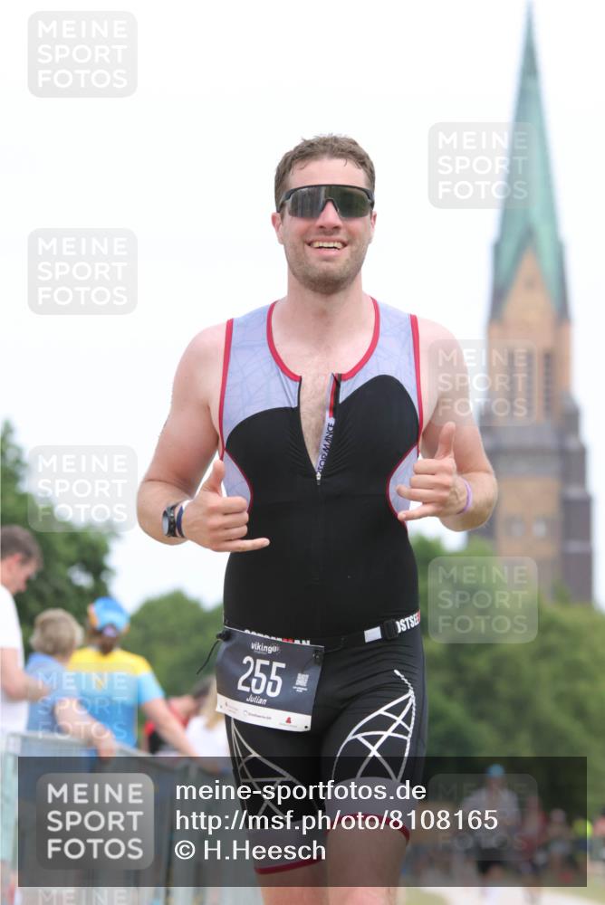 22.06.2025 - Viking Triathlon H.Heesch http://msf.ph/oto/8108165 22.06.2025 14:25:24 Laufen 255 meine-sportfotos.de