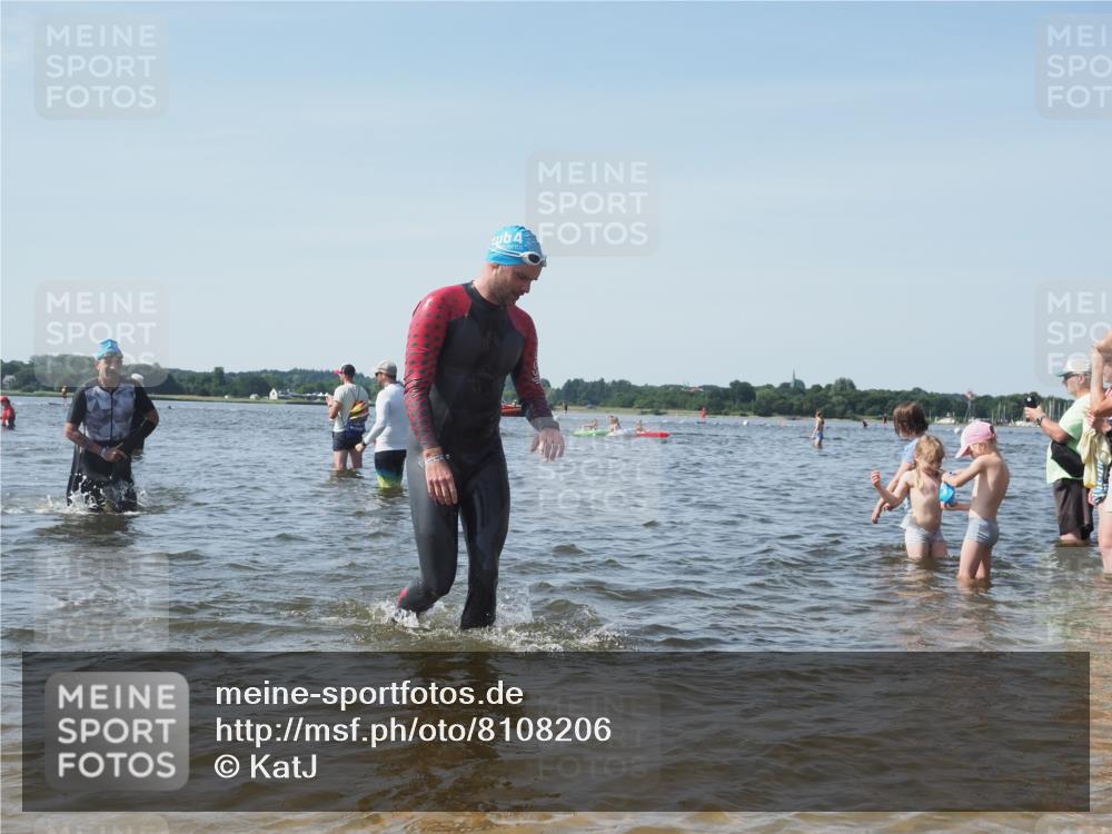 22.06.2025 - Viking Triathlon KatJ http://msf.ph/oto/8108206 22.06.2025 10:38:01 Schwimmen 72, 146, 179, 191, 335 meine-sportfotos.de