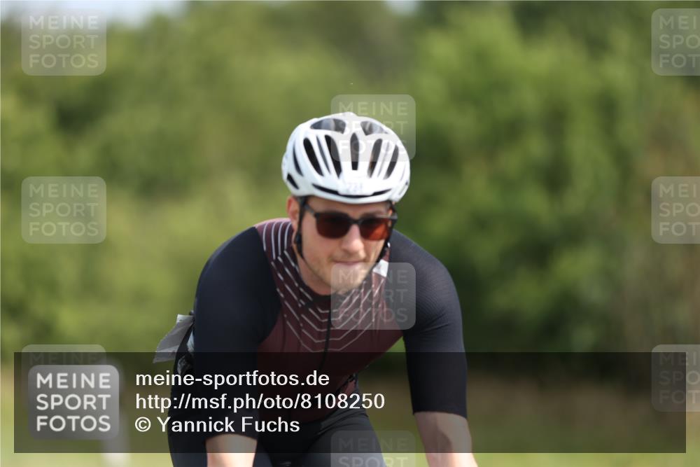22.06.2025 - Viking Triathlon Yannick Fuchs http://msf.ph/oto/8108250 22.06.2025 11:32:20 Radfahren 220, 237, 238, 311, 450 meine-sportfotos.de