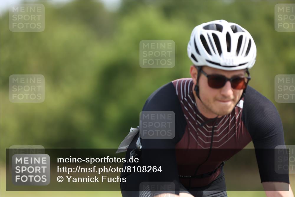 22.06.2025 - Viking Triathlon Yannick Fuchs http://msf.ph/oto/8108264 22.06.2025 11:32:20 Radfahren 220, 237, 238, 311, 450 meine-sportfotos.de