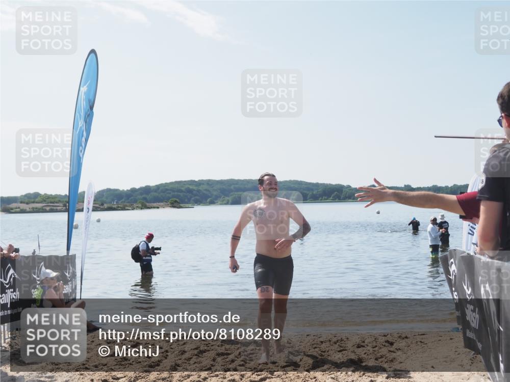 22.06.2025 - Viking Triathlon MichiJ http://msf.ph/oto/8108289 22.06.2025 10:55:00 Schwimmen 305 meine-sportfotos.de